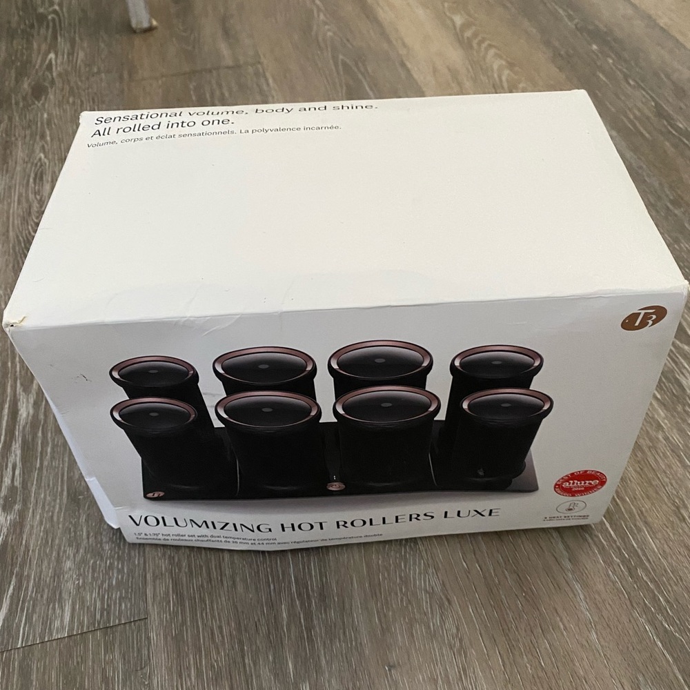T3 Volumizing Hot Rollers Set + 4 Extra Rollers!!!